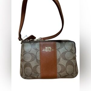 Coach Signature Corner Zip Wristlet